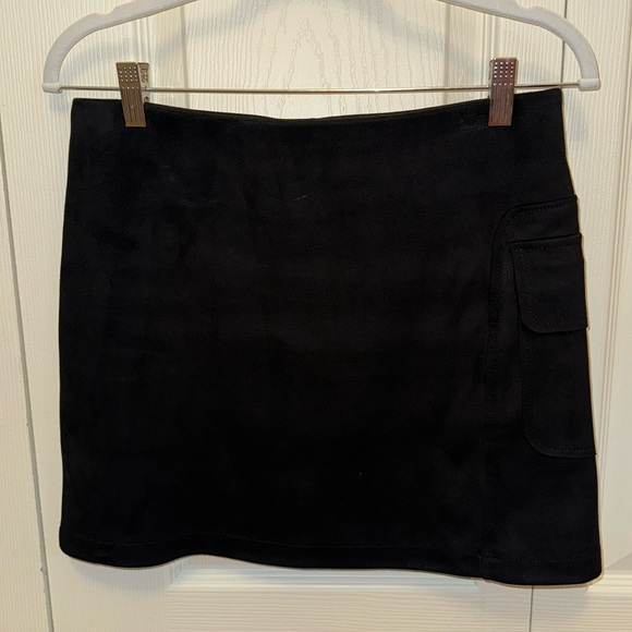 john + jenn mini skirt - Picture 1 of 4